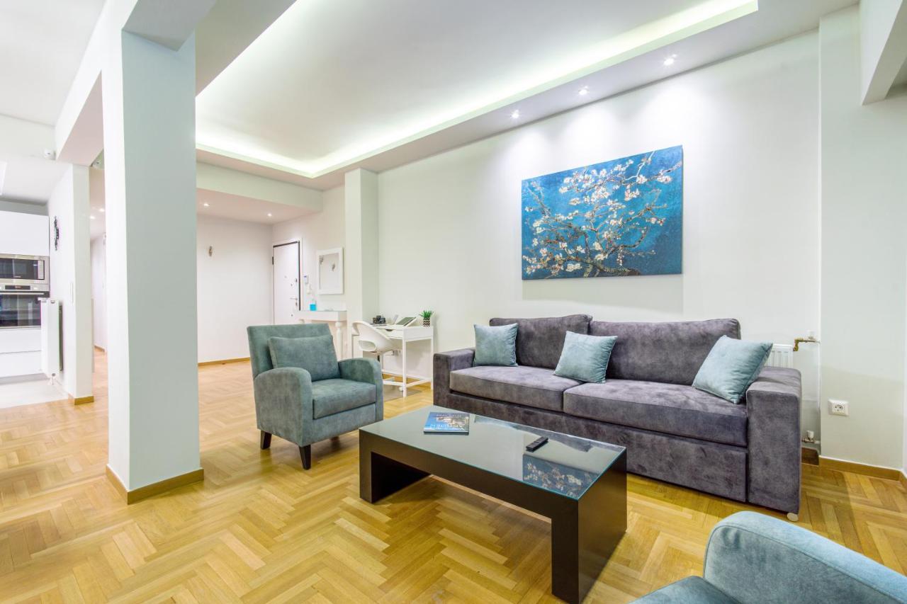 Urban Luxury On A Quiet Street In The Center Of Athens Apartment Exterior foto