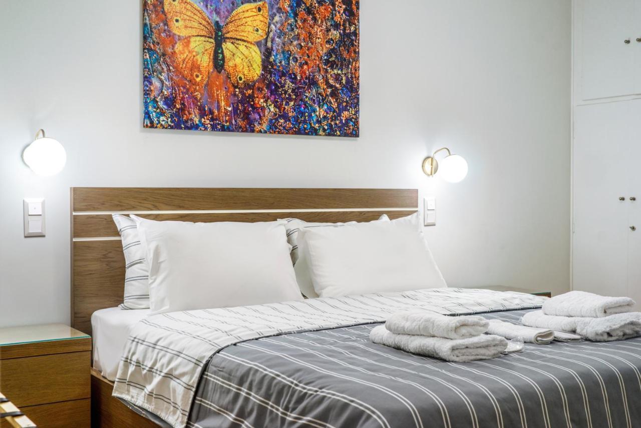 Urban Luxury On A Quiet Street In The Center Of Athens Apartment Exterior foto