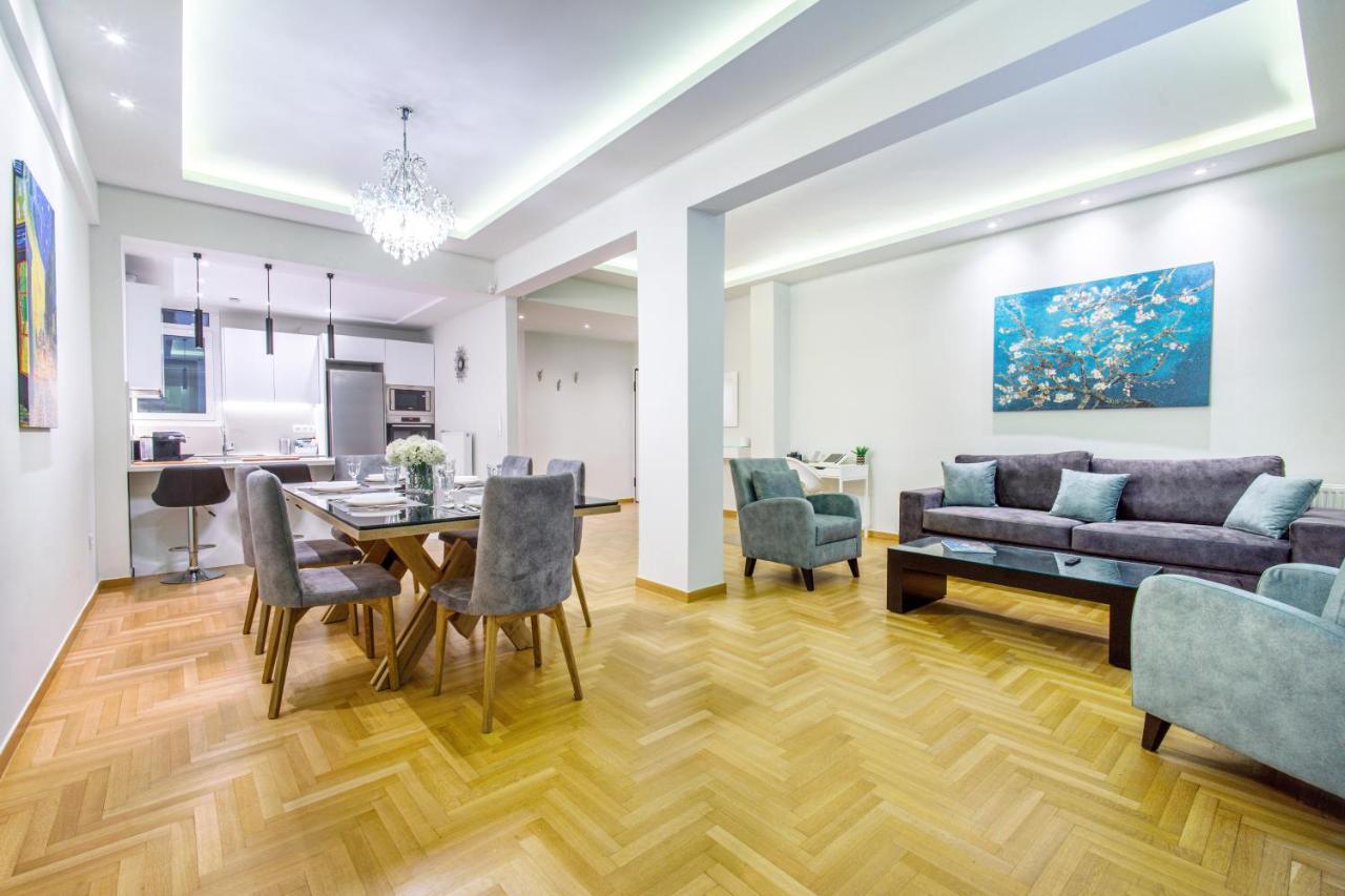Urban Luxury On A Quiet Street In The Center Of Athens Apartment Exterior foto